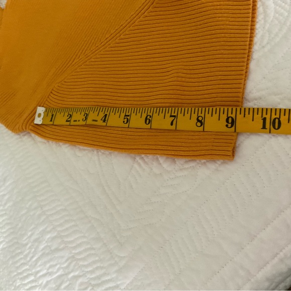 AVENUE, KNITTED ORANGE/ YELLOW SWEATER, SIZE 22/24 - Picture 7 of 9